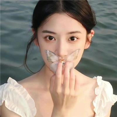 拴线的气球